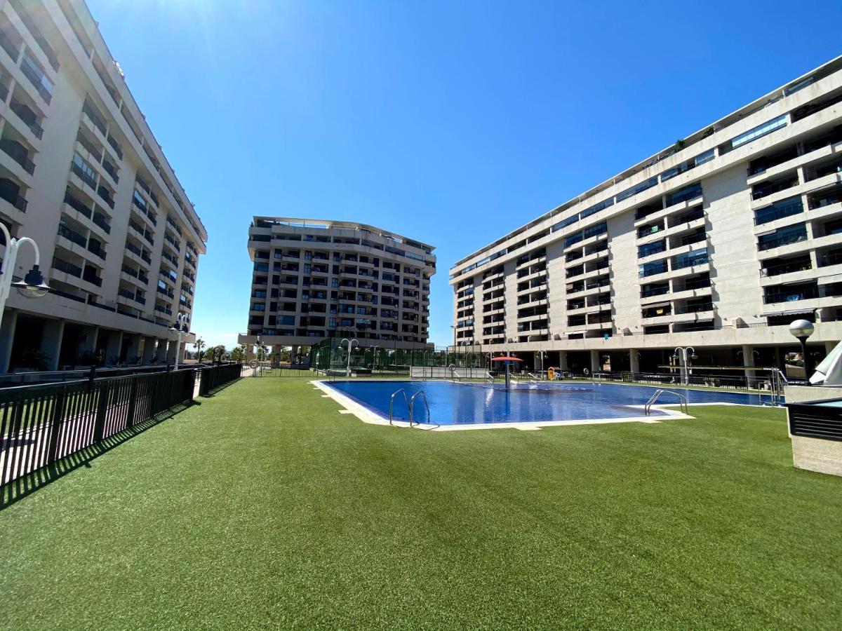 M & B Beach Apartment Valencia Luaran gambar